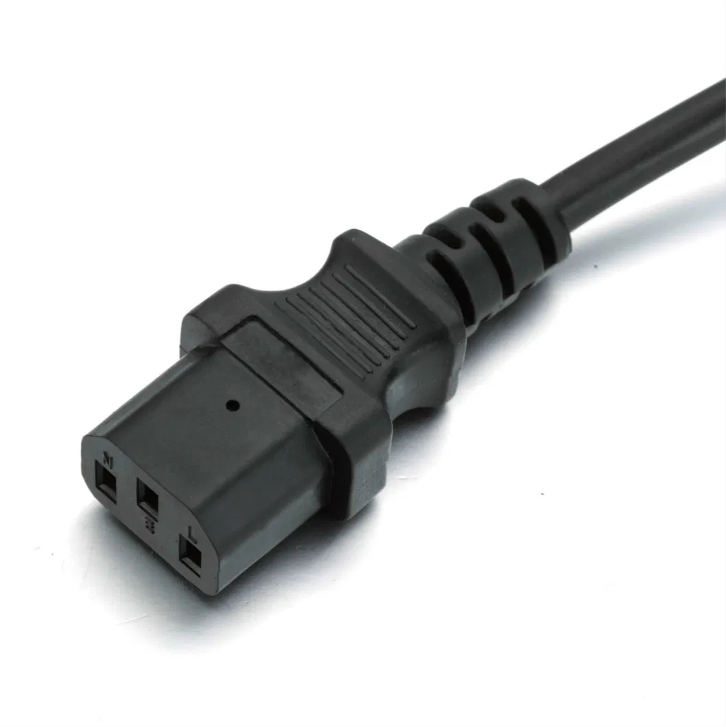 Conector IEC C13 e Conector Masculino C14