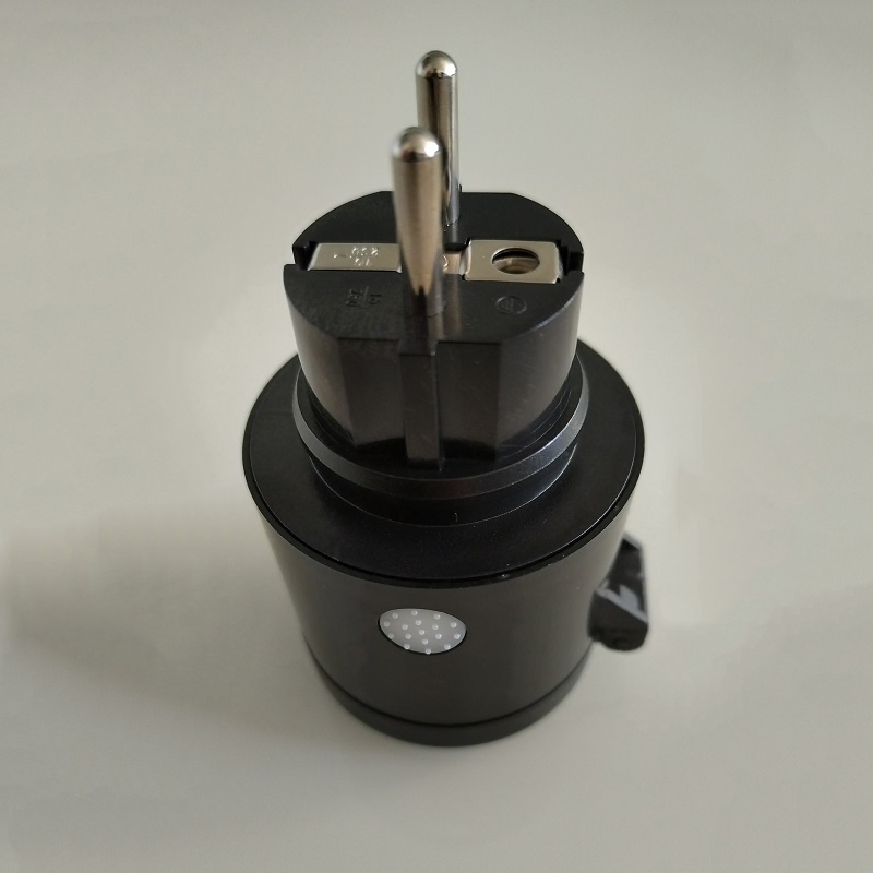 Plug WiFi Tuya Smart Life para Controle Remoto da Casa