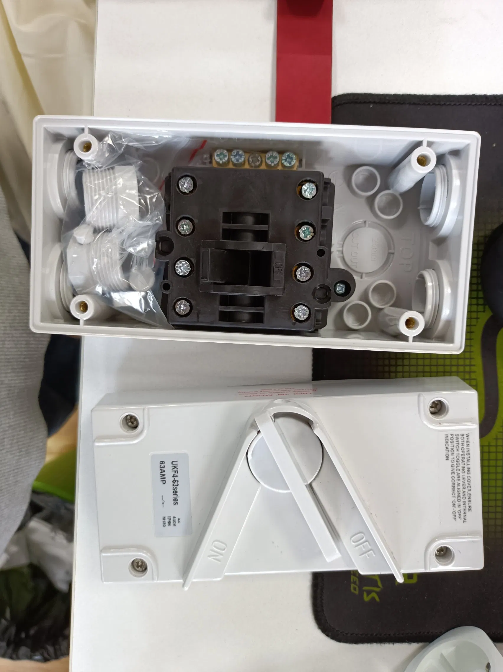 Interruptor Isolador à Prova de Tempo Aprovado pela SAA 3 Interruptor Protegido contra o Tempo de Fase IP65 À Prova d'Água 3 Polos Ukf 440VAC 63A