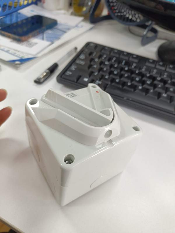Interruptor Isolador à Prova de Tempo Aprovado pela SAA 3 Interruptor Protegido contra o Tempo de Fase IP65 À Prova d'Água 3 Polos Ukf 440VAC 63A