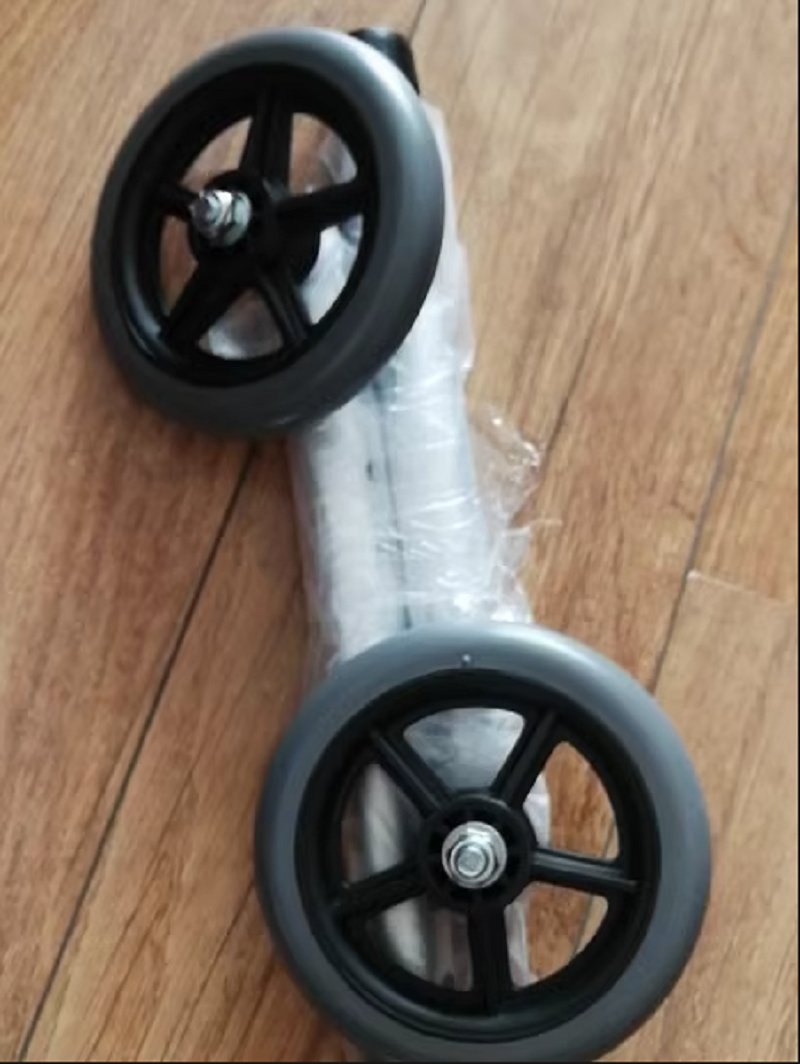 Medcial Equipment Oxidized Bright Silver Rollator Walker Walking Aid for Elderly