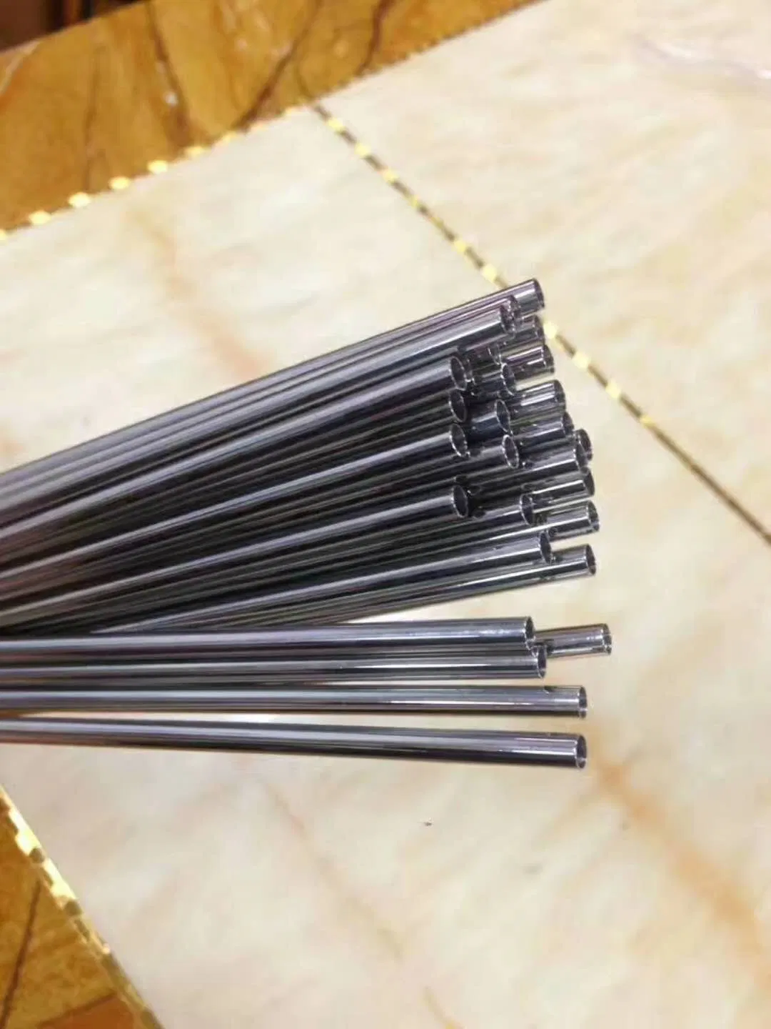 1050 Harmless Aluminum Cosmetic Collapsible Tubes Available for Pharmacy