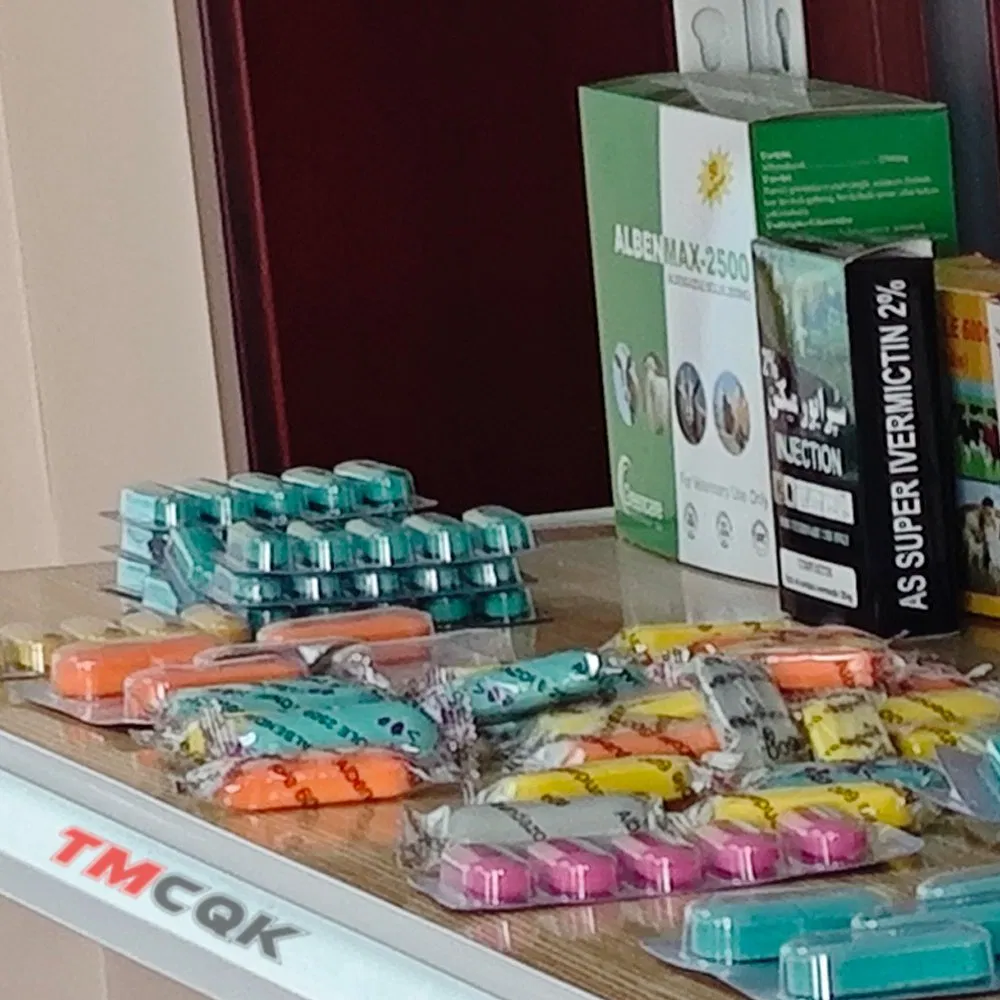 High Content Animal Anthelmintic Niclosamide Tablets Albendazole Tablets 600mg 800mg 1200mg Customizable Specifications and Logos Lowest Price