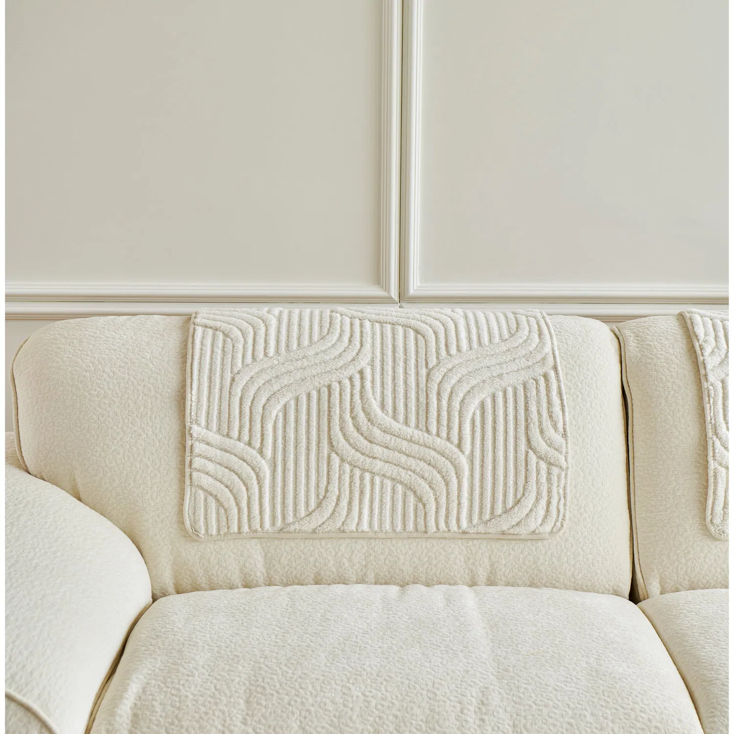 Machine Washable Thick and Warm Sofa Cushion Cover for Easy Cleaning