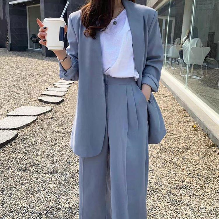 Factory Direct Pricing ODM Oemwomen's Polyester Customizable Relaxed Fit Business Suit