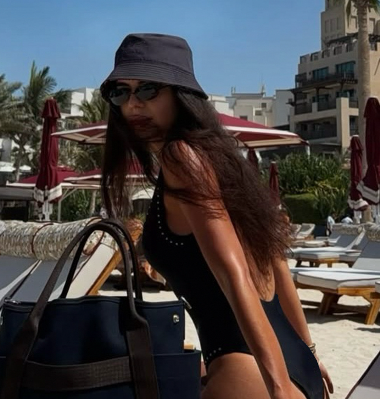 Just Arrivals STOCK Wholesale Deep V Neck Beachwear Open Back Sexy Women One Piece Swimsuit