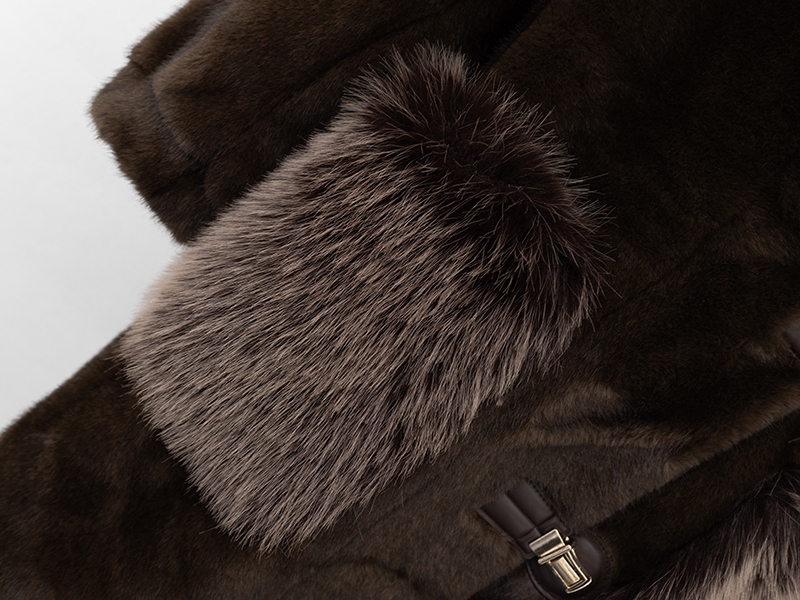 Women's Winter Warm Long Outerwear Fur Trim Overcoat with Faux fur with Single Button Closure Windproof and Woven Coats
