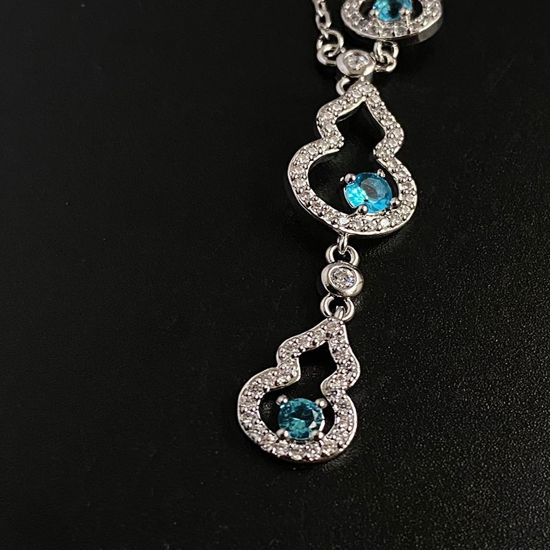Blue Treasure Sparkling Gourd Shaped Pendant Necklace Clavicle Chain Gift Box Vintage Luxury Versatile, Small and Popular