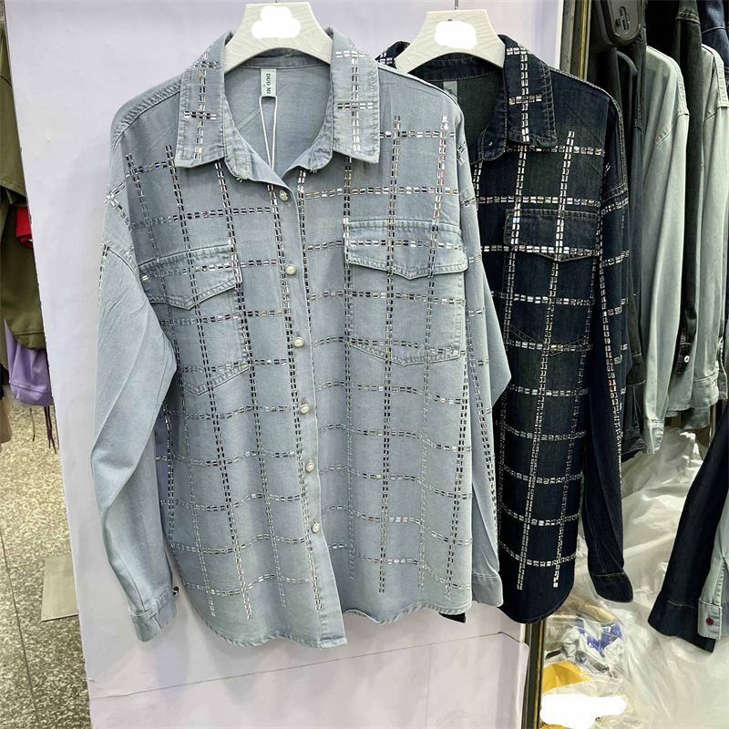 Women's Hot Stamping Denim Shirt With Loose and Medium Length Design Suitable for Women's Clothing