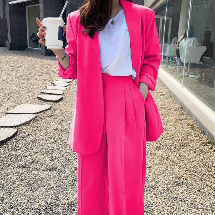 Factory Direct Pricing ODM Oemwomen's Polyester Customizable Relaxed Fit Business Suit