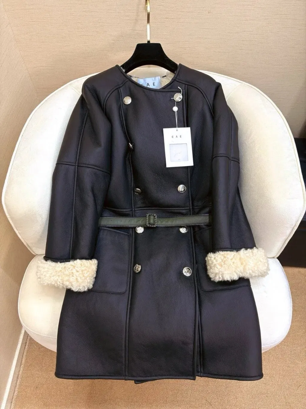 High-End Fashion, Top Luxury 1: 1 Replica Women's Brand Long Fur and Leather Integrated, Trendy Natural Spliced Fur