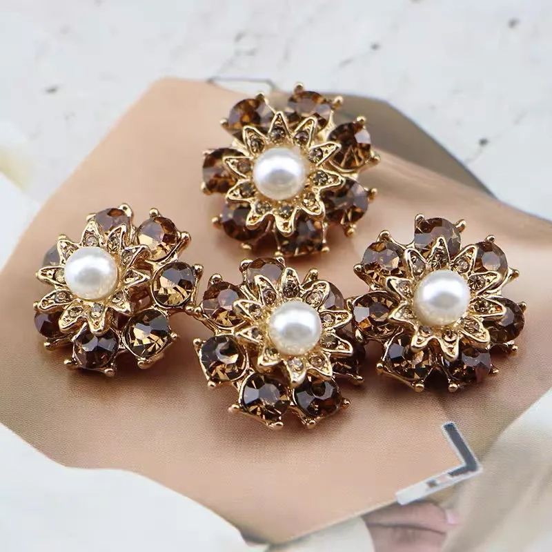 Rhinestone Alloy Pearl Exquisite Flower Sewing Handwork Clothes Accessories Fashion Metal Buttons For Clothing