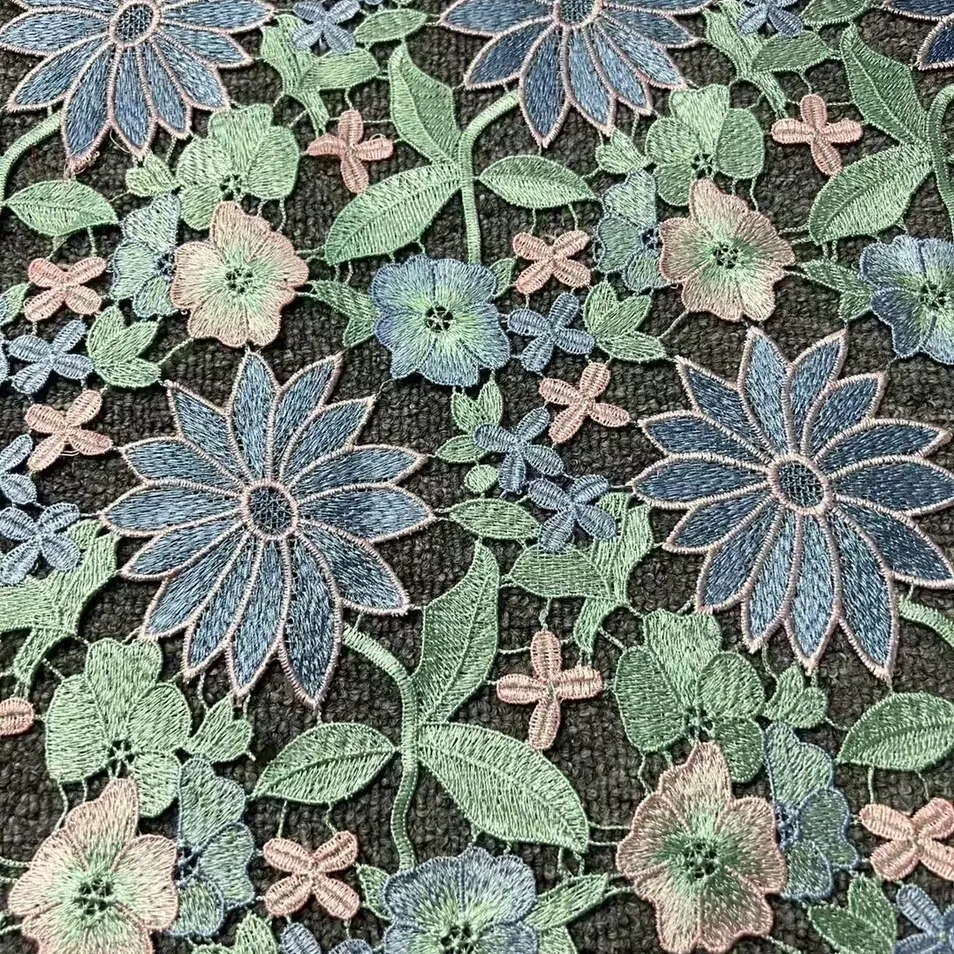 Top Quality 3D Embroidered Lace Fabric with Sequins for Evening Wear