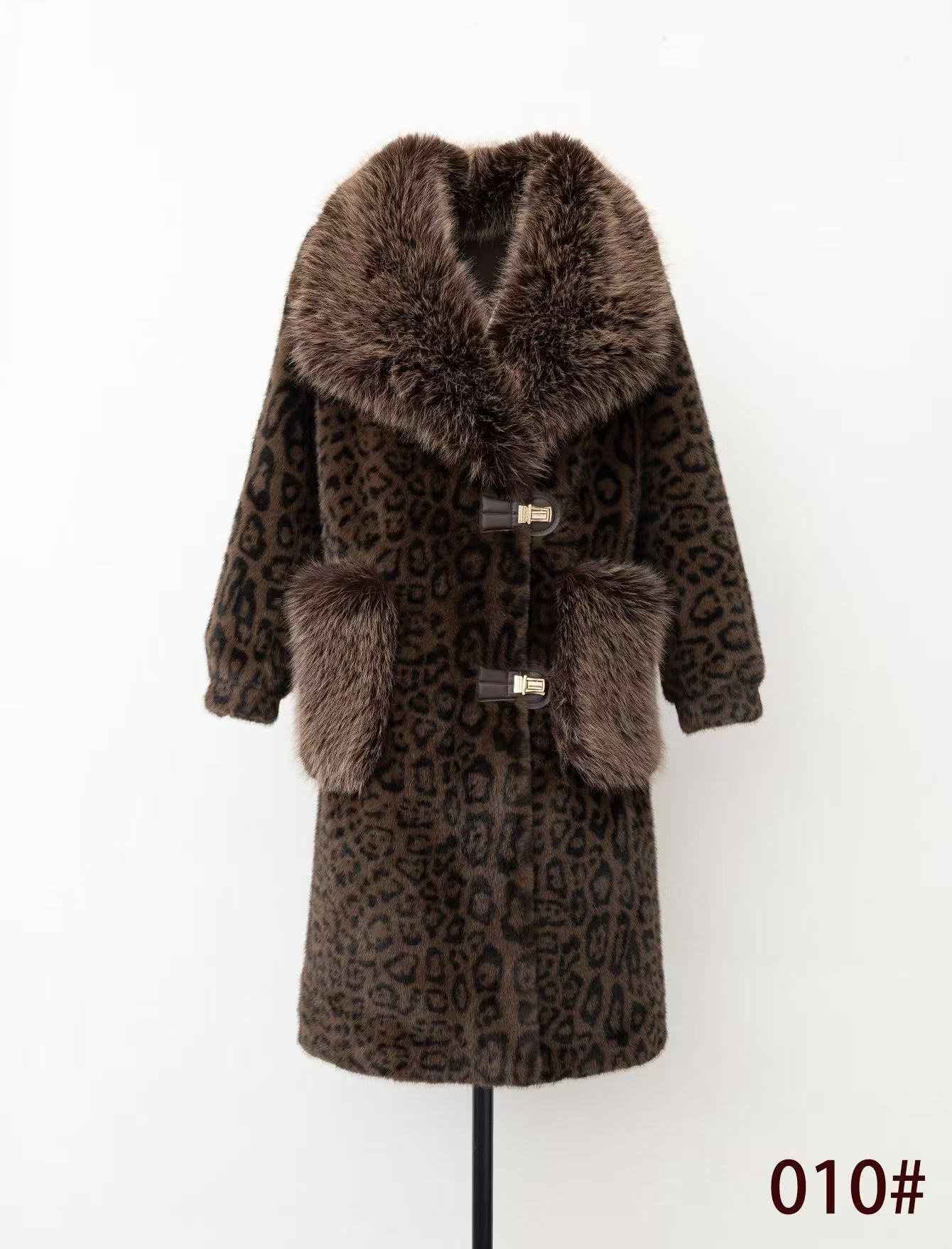 Women's Winter Warm Long Outerwear Fur Trim Overcoat with Faux fur with Single Button Closure Windproof and Woven Coats