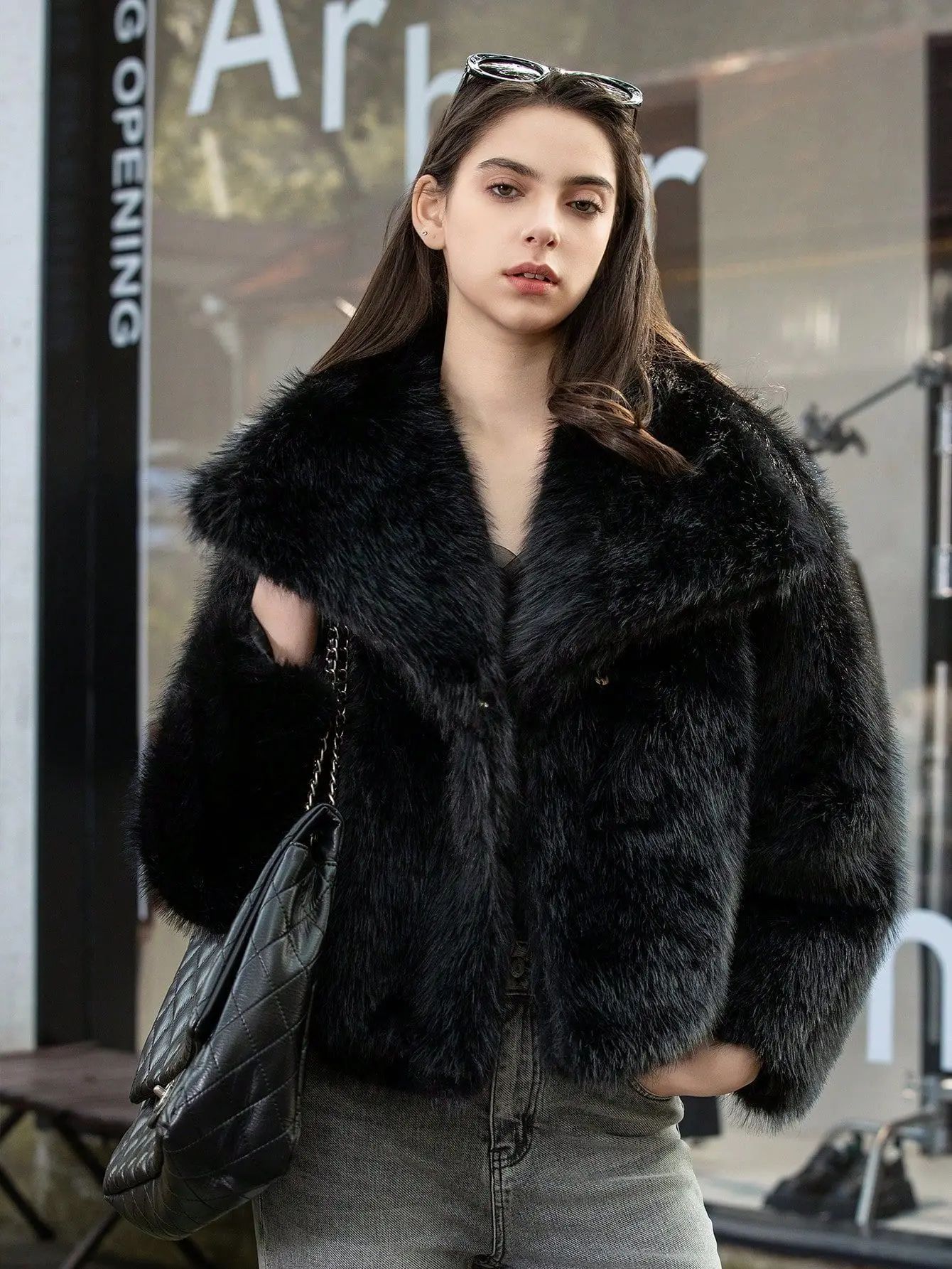 Custom Quilted Padded Woolen Trench Coat for Women Breathable Formal Winter Jacket with Dyed Print Plus Size Fake Fur Outerwear