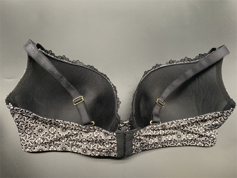 Stylish Plus Size Bra for Women - Comfort and Fashion