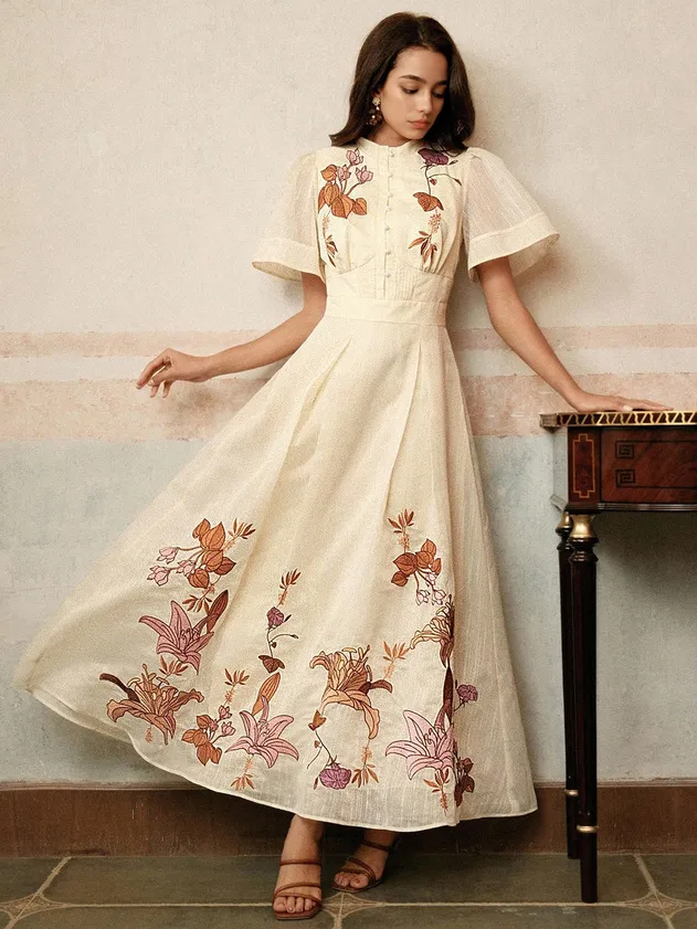 Women's Elegant Lace Embroidery Mandarin Collar Maxi Dress Slim Fit Long Party Evening Formal Occasion Wear