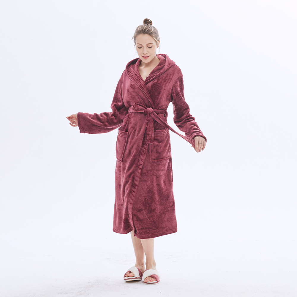 Women's Europe Luxury Elegant Oversize Winter Bathrobe Cozy Comfort Warm Solid Flannel Fleece Sleepwear Single Layer Long Adults