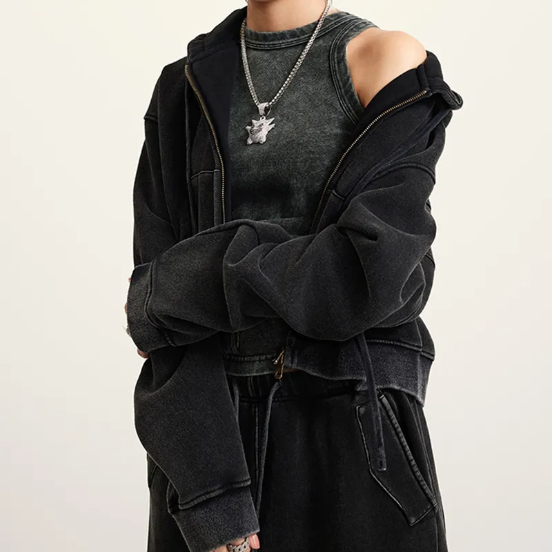 Cardigan Hoodie Detail