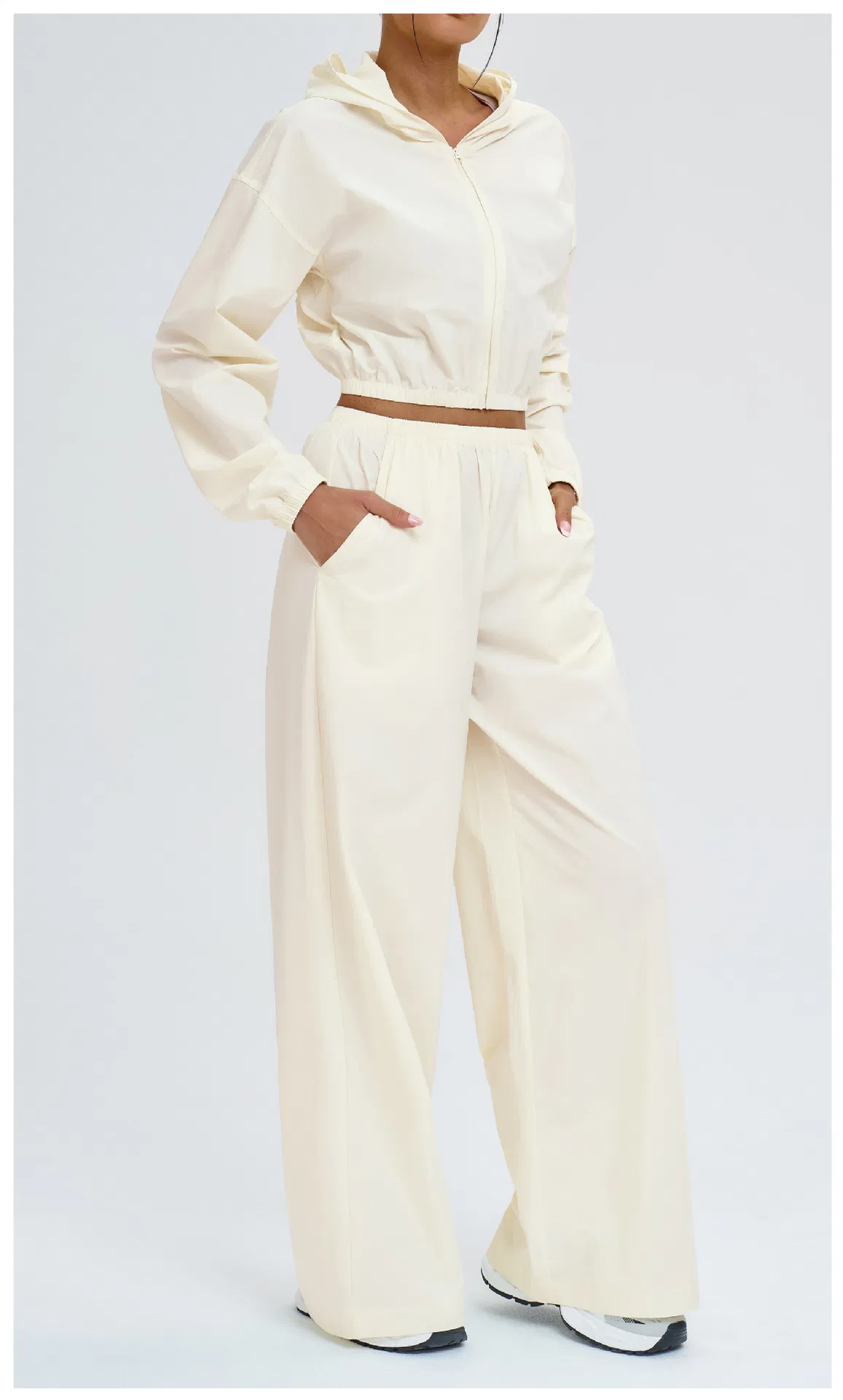 Streetwear/Activewear/Sports Wear Woman Clothing Coat and Pants Tracksuit