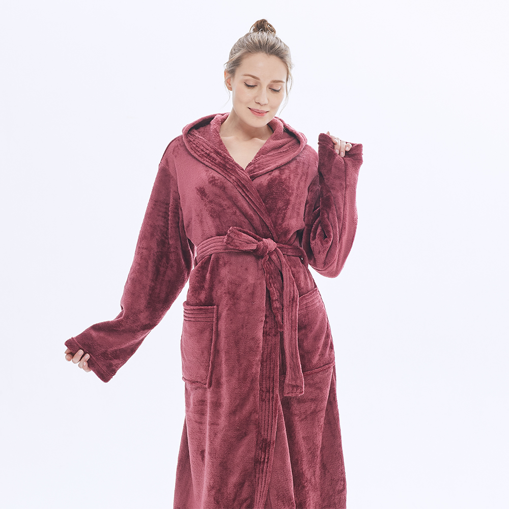 Women's Europe Luxury Elegant Oversize Winter Bathrobe Cozy Comfort Warm Solid Flannel Fleece Sleepwear Single Layer Long Adults