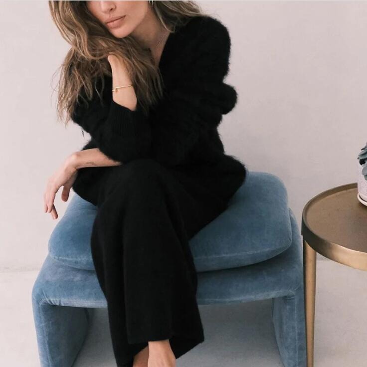 2026 New Arrival Autumn Women V Neck Button Fuzzy Knitted Cardigan Long Sleeve Loose Casual Soft Sweater Outerwear