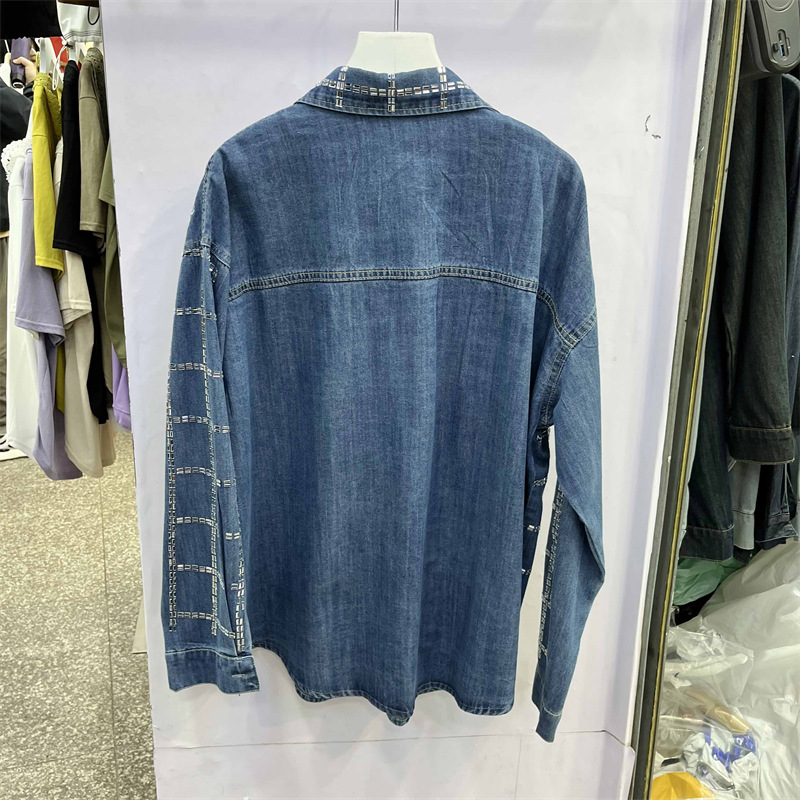 Women's Hot Stamping Denim Shirt With Loose and Medium Length Design Suitable for Women's Clothing