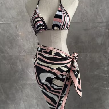 Ladies' Stylish 2-Piece Set Mature Skimpy Bikini Bra Swimwear with Ruffles Front Logo Beach Pool Fashion