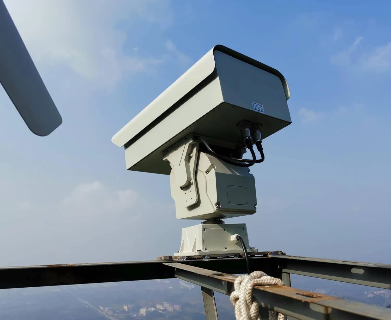 4MP 52X 1/1.8′ ′ CMOS Long Range Thermal Laser PTZ Bi-Spectrum CCTV Surveillance Camera