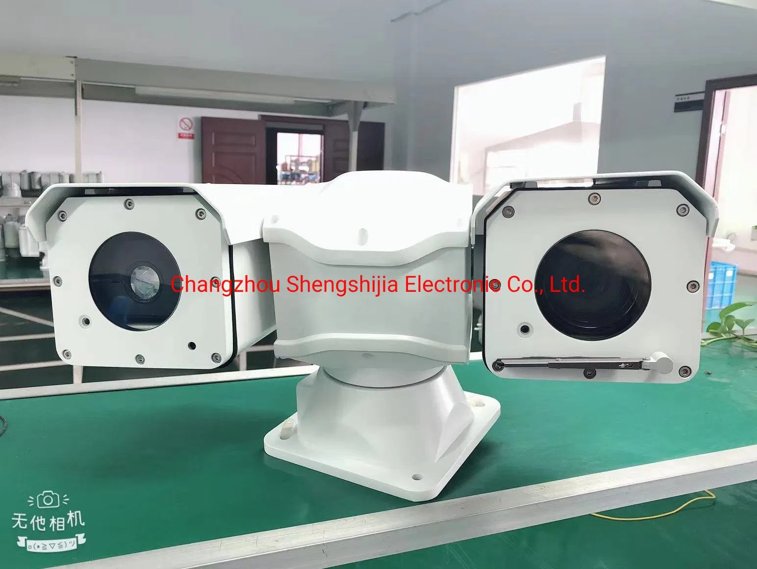 Vehicle Long Range 50X Optical Zoom 2000m 8MP Laser PTZ Security Camera