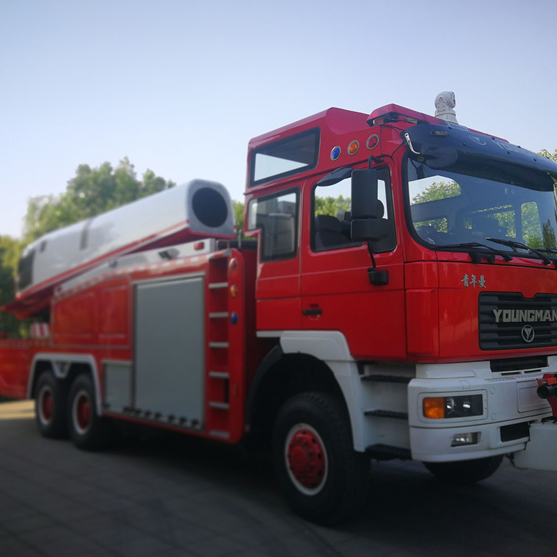 Versatile Mobile Surveillance PTZ with Robust Dual Sensor Capabilities