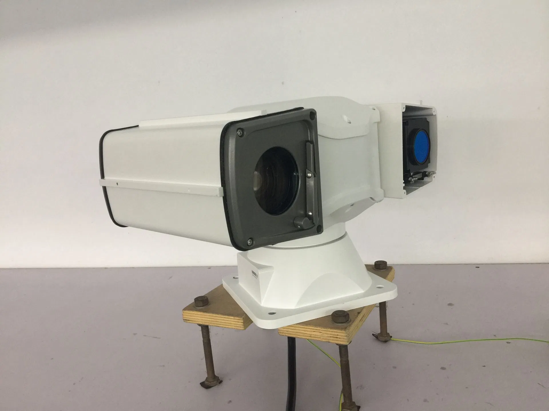 55X Zoom 2.0MP HD Network Vehicle Laser PTZ CCTV Camera