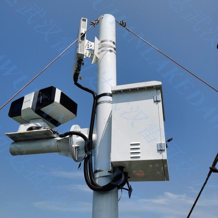 24/7 Operational 8km Radar with PTZ for Coastline Protection