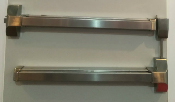 Horizontal Push Bar Panic Exit Device