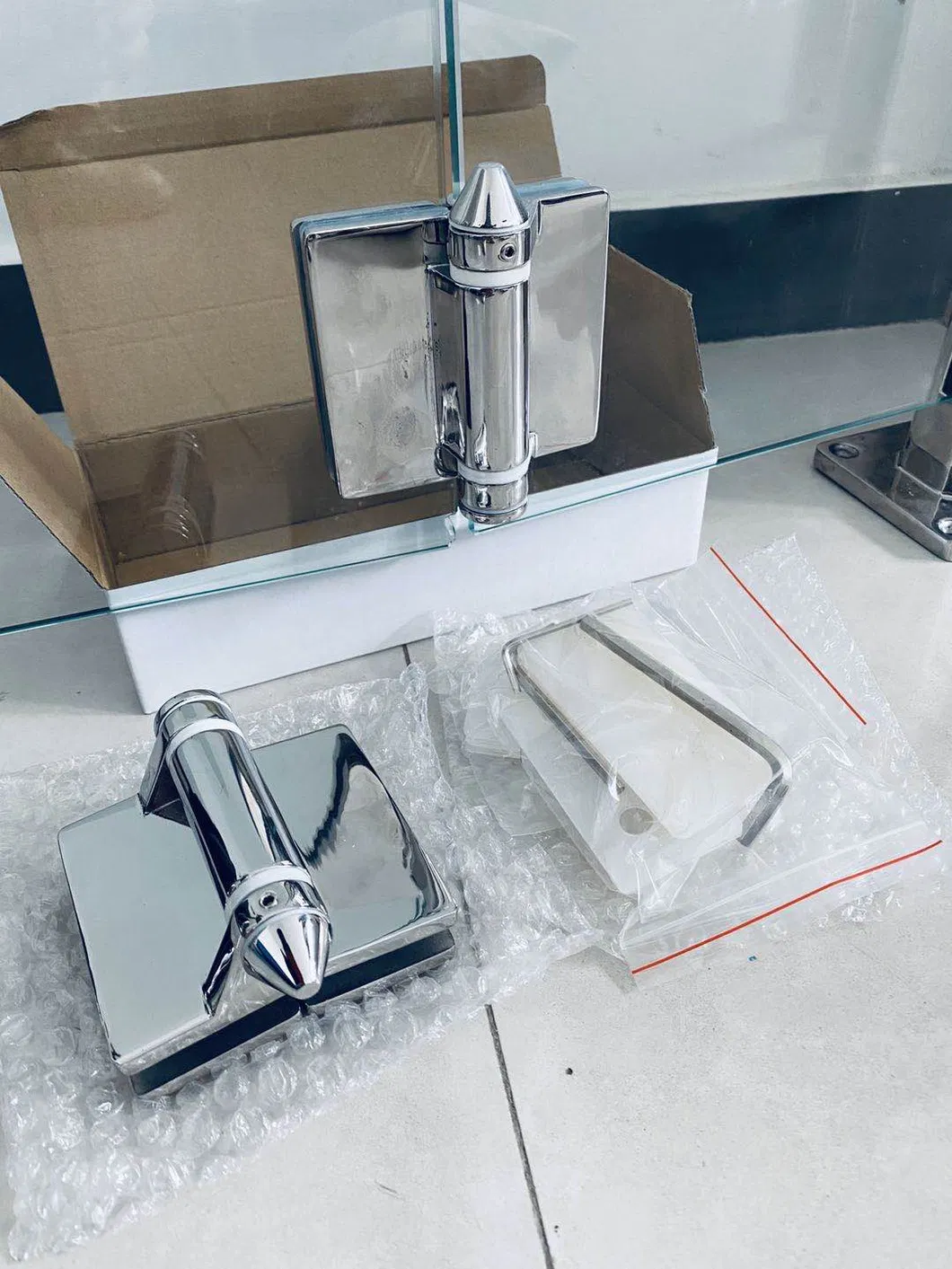 Glass Gate Hinge View 1