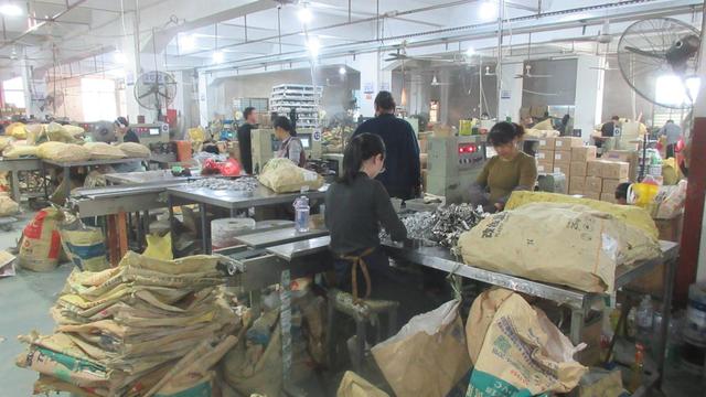 Door handles and lever sets for architectural hardware