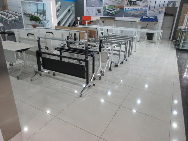 Hydraulic door closers for commercial and fire doors