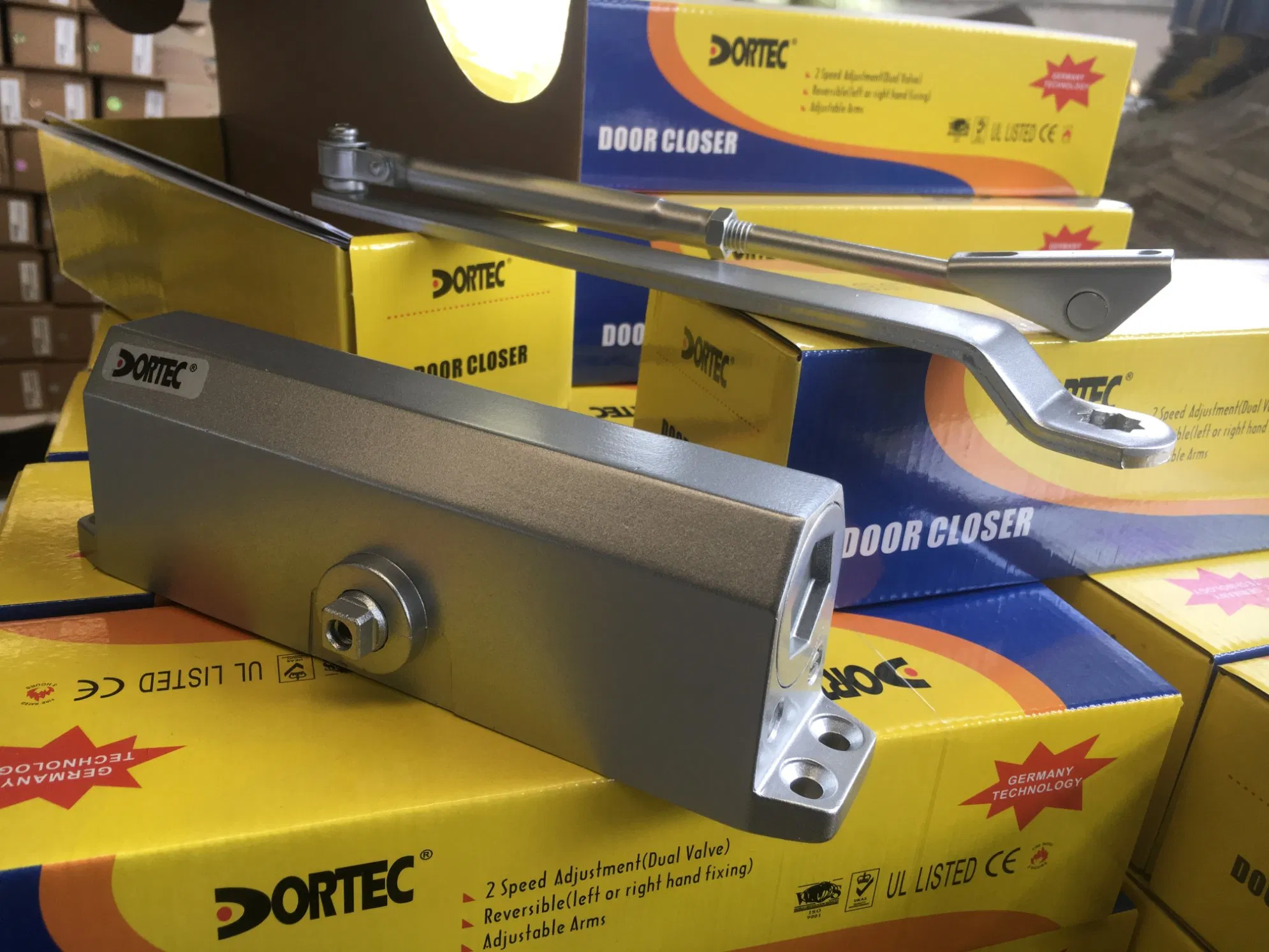 Dortec Hydraulic Surface Mounted Aluminum Door Closer 90kg Capacity