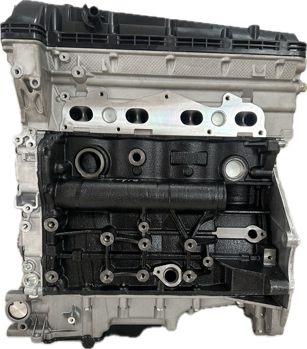 Beijing BJ40 2.3 Engine Valve Cover, Universal for Gasoline and diesel Versions, Plastic Material, Precise Installation
