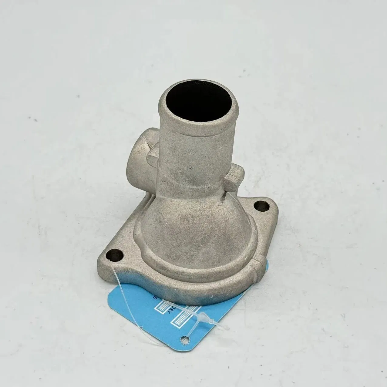 Factory Car Coolant Thermostat Housing for Toyota 16321-10011 1632110011 16321 10011