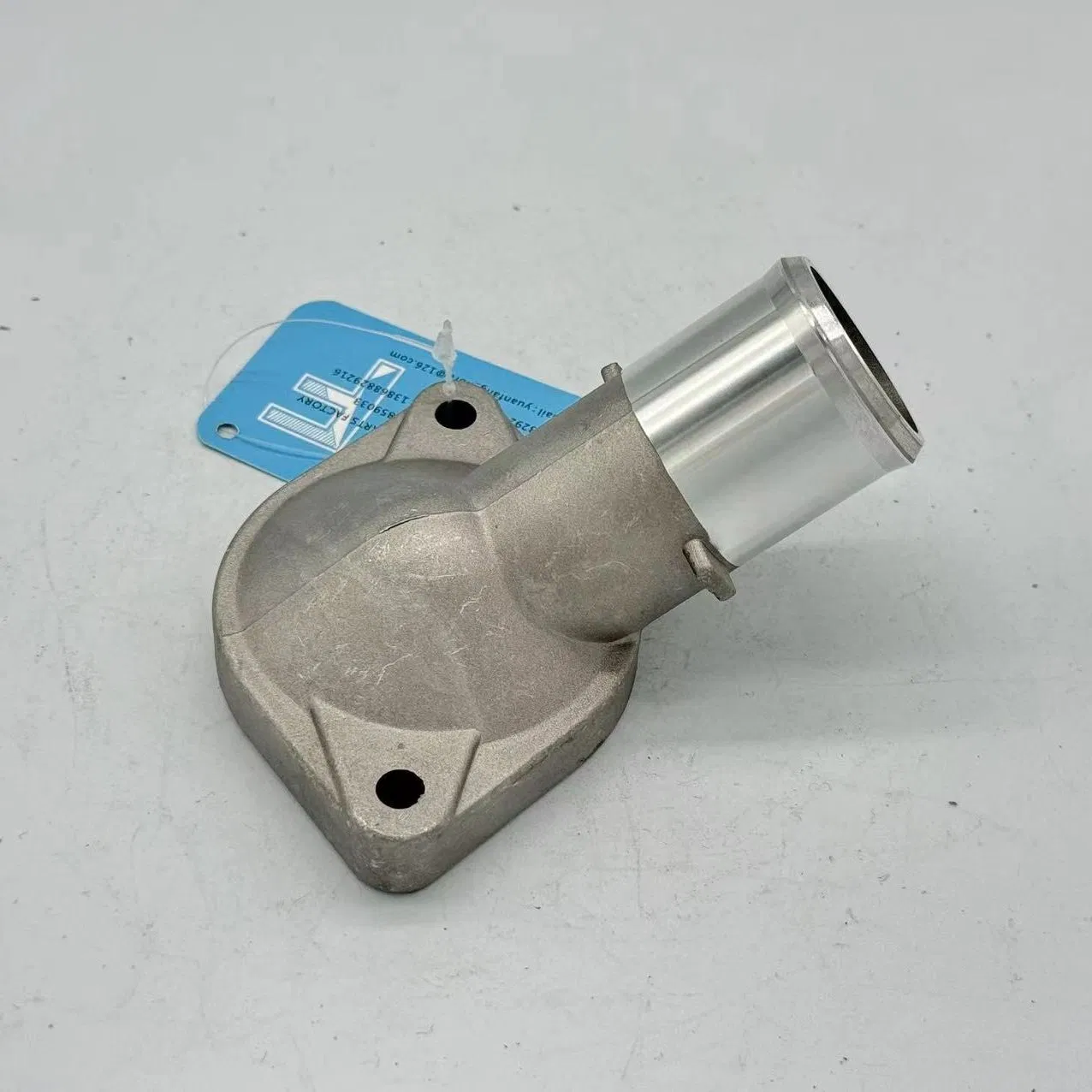 Car Part Engine Thermostat Coolant Flange Housing - 16321-37010 16323-37020 16321-0t030 for Toyota Corolla Parts Cooling System Automobile Part Auto Body Part