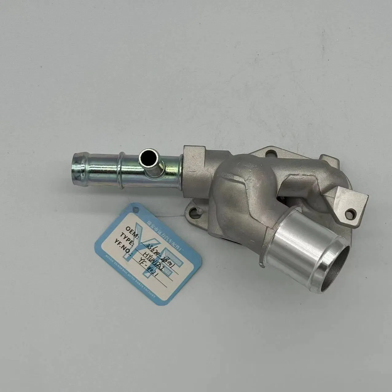 Car Part Coolant Flange Engine Thermostat Housing for Hyundai Part 25600-2b001 2b003 2b002 Cooling Parts Engine Parts Auto Body Part