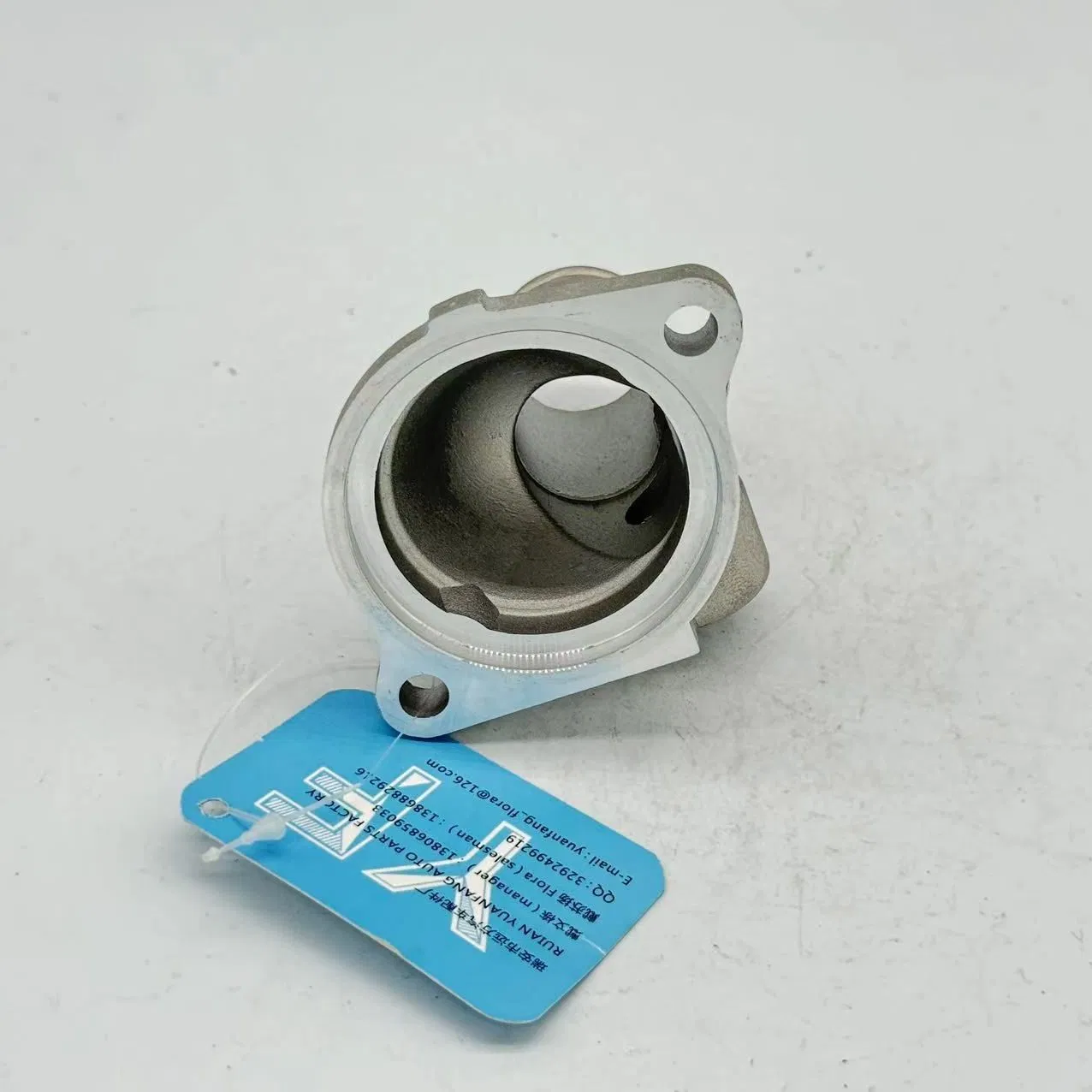 Factory Car Coolant Thermostat Housing for Toyota 16321-10011 1632110011 16321 10011
