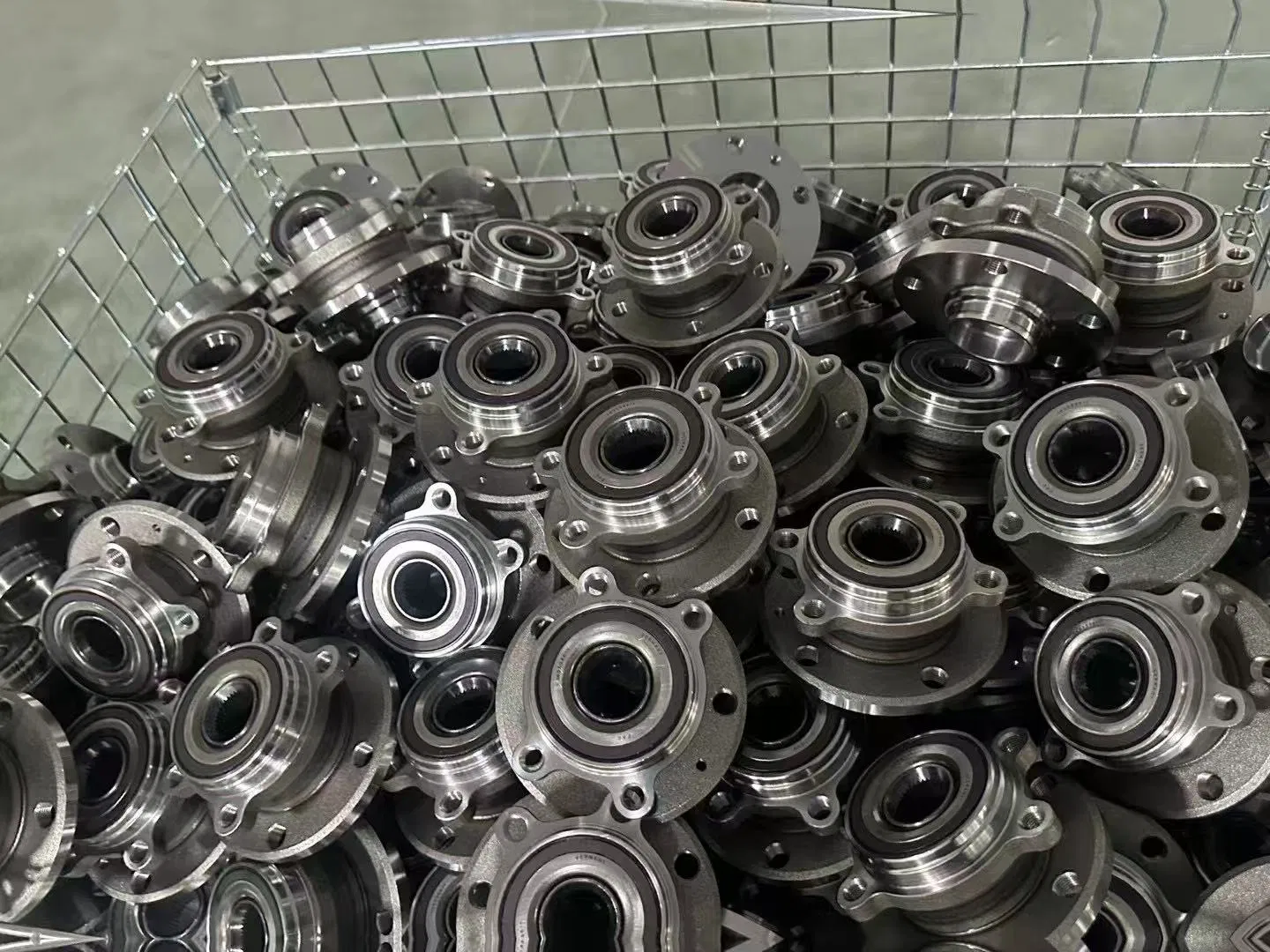 Wheel Car Bearing High-Quality Third Generation Rear / Auto Bearing/Sweden Car/31277681/Hub Bearing/Volv O V40 4WD 2013