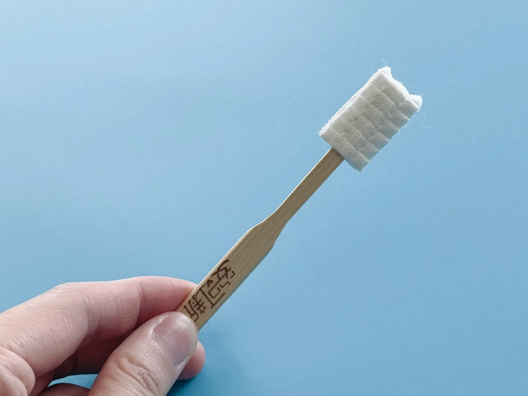 Gentle Disposable Oral Swabs for Maternity Hygiene Care