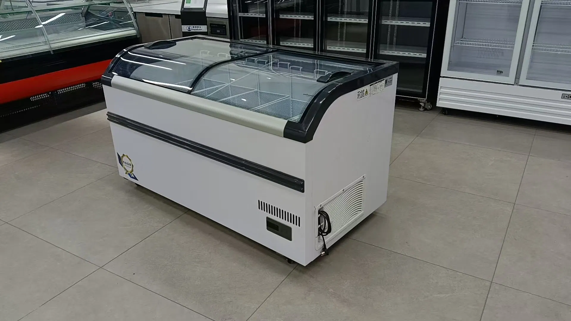 Elegant Curved Kitchen Island with Storage and Seating Options