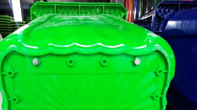 Bottom reinforcement