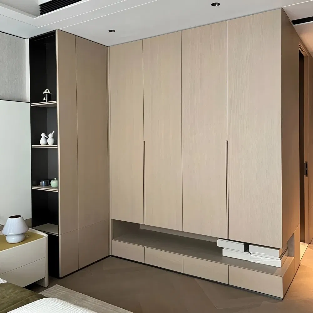 Optimization Design of Wardrobe Space in Customized Apartments