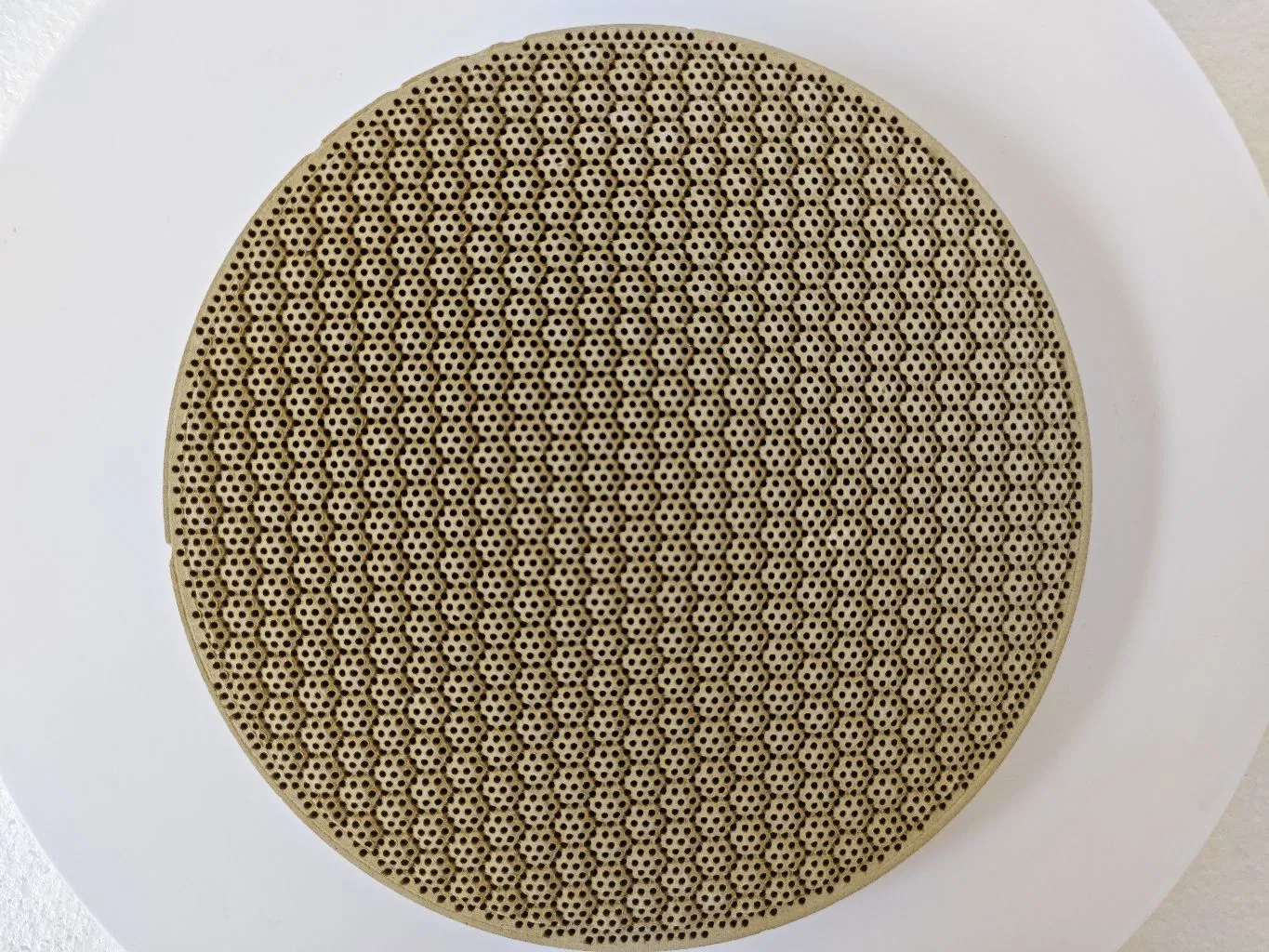 Premium Cordierite Ceramic Plate for Versatile Cooking and Baking Burner