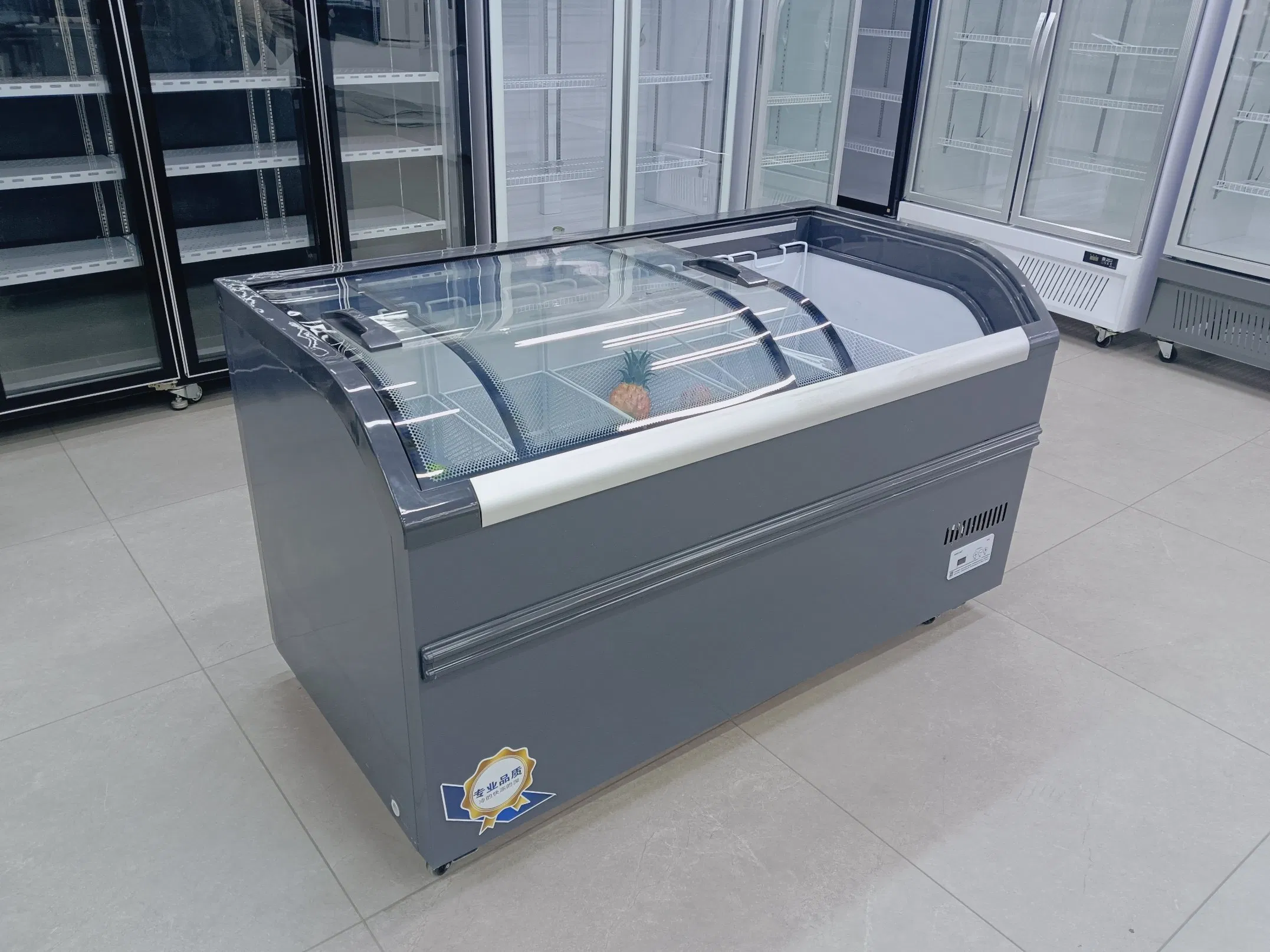 Elegant Curved Kitchen Island with Storage and Seating Options